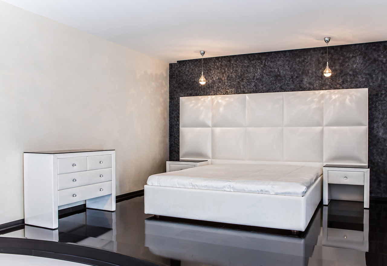 Спальня класса люкс для максимального комфрта в аппартаментах квартиры студии 2015 г.